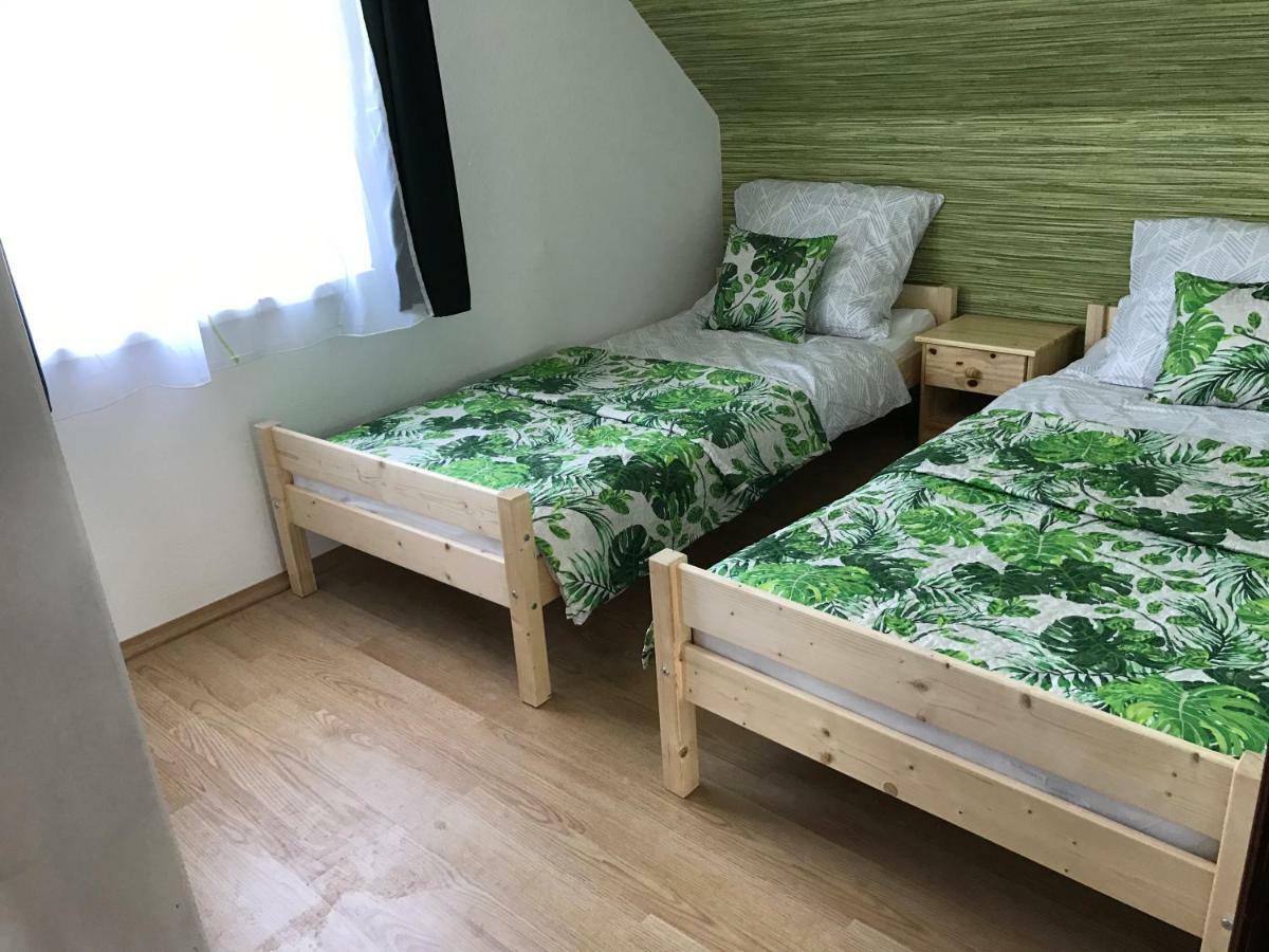 Rózsavölgy Apartman Balatonlelle Exterior foto